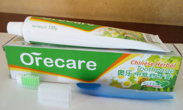 How to Solve your Tooth Ache Problems with Herbal Toothpaste ...